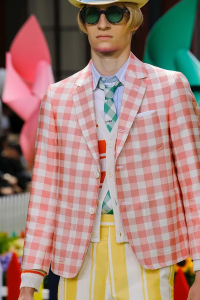 Look 175